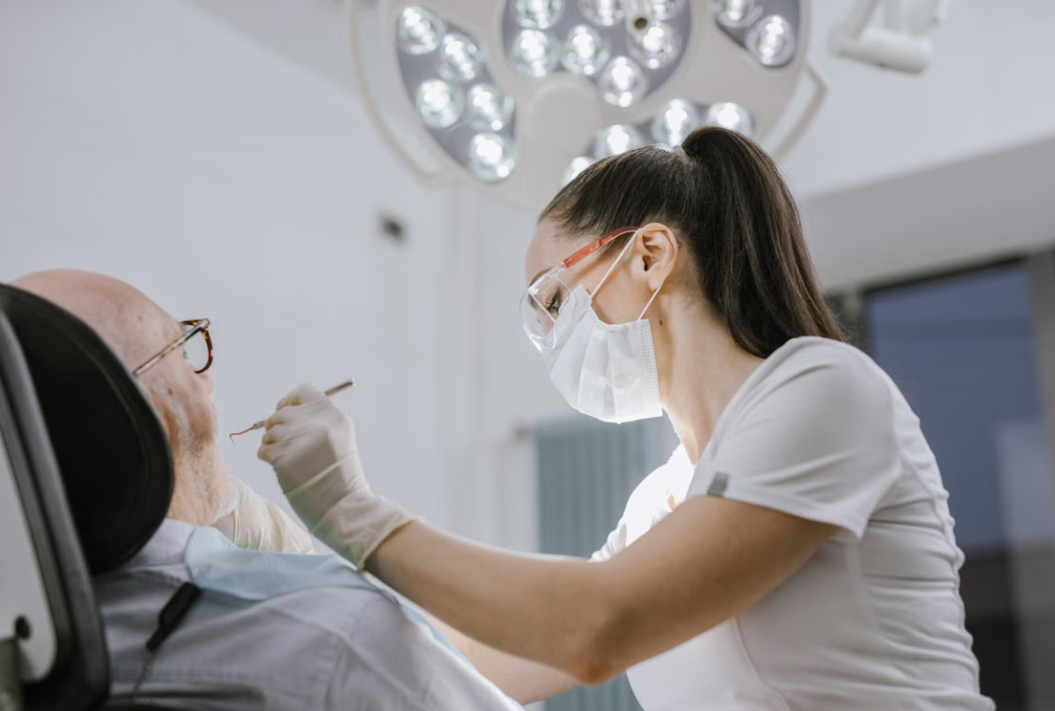 Las Palmas Dental Gaston Arata DDS & Associates Image